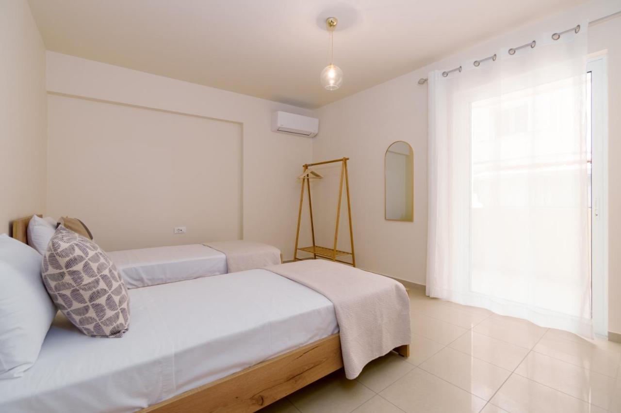 Oikies Luxury Apartments With Private Free Parking Area Айос-Ніколаос Екстер'єр фото